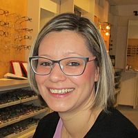 Augenoptikerin Raphaela Dorn